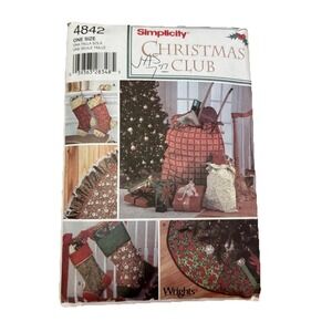 Simplicity 4842 Christmas Club Craft Pattern Treeskirt Gift Bags Stockings 16 pc